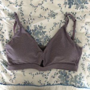 Kittenish Jesse James Decker sports bra size M - brand new